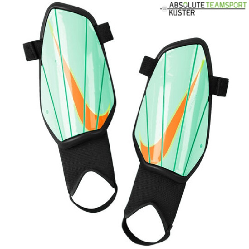 Nike Charge Youth Shin Guard Nike Charge Youth Shin Guard